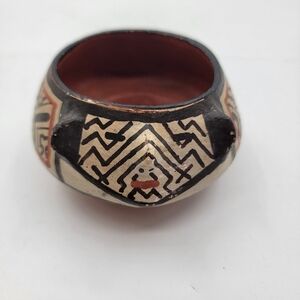 Vintage Peruvian Shipibo Conibo Pottery Vase Face Handmade Vessel 4x2.5"